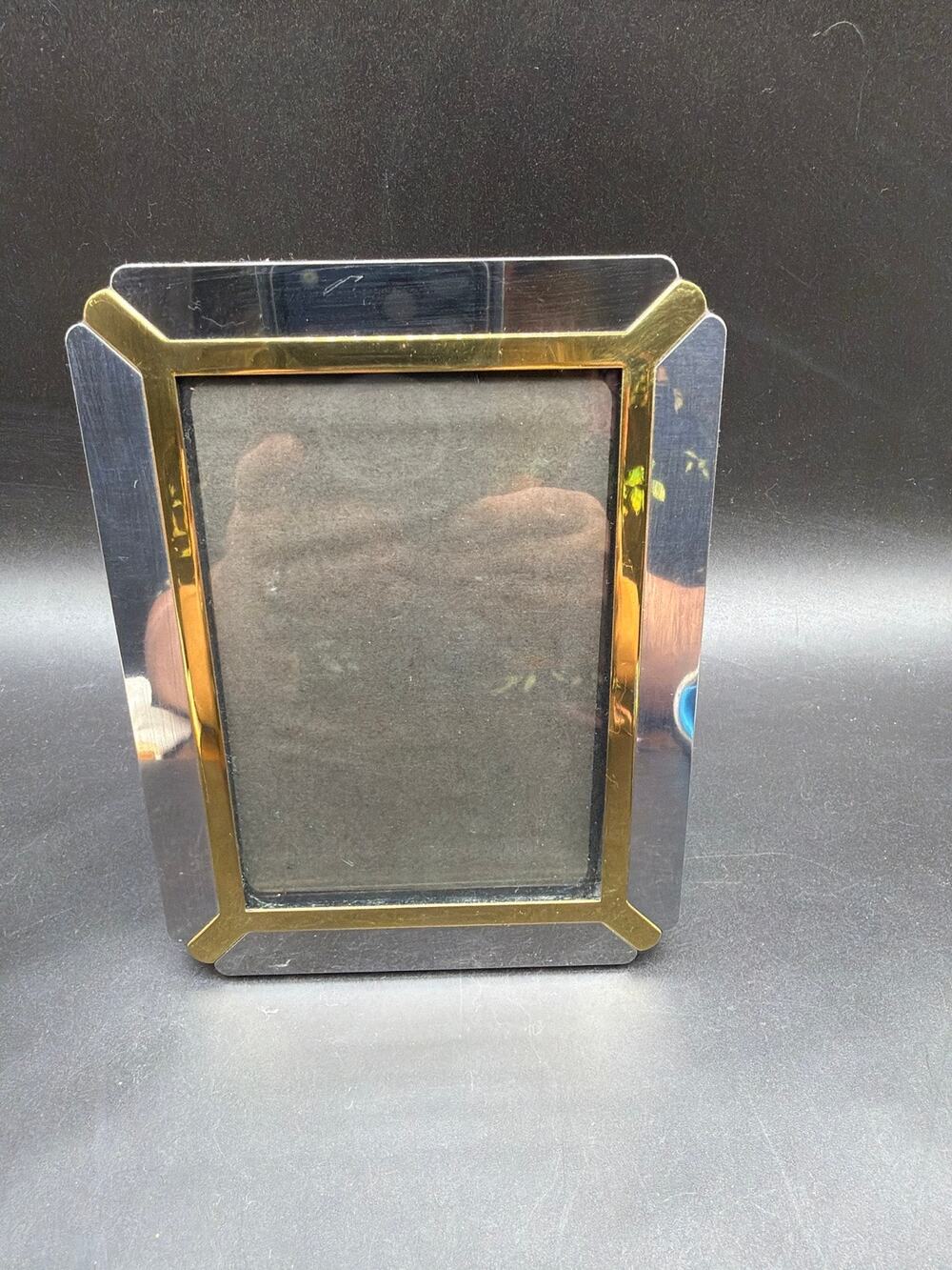 Contemporary Black Glass Gold Tone 5x7 Photo Picture Frame Easel Tabletop Wall